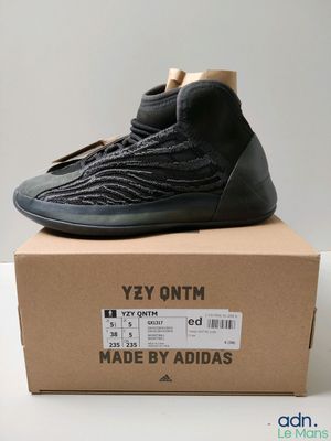 Baskets adidas YEK Ontm noires et dorées