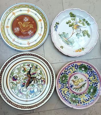 Ensemble de 4 plats en céramique à décor d'oiseaux, dont une… - Photo 1