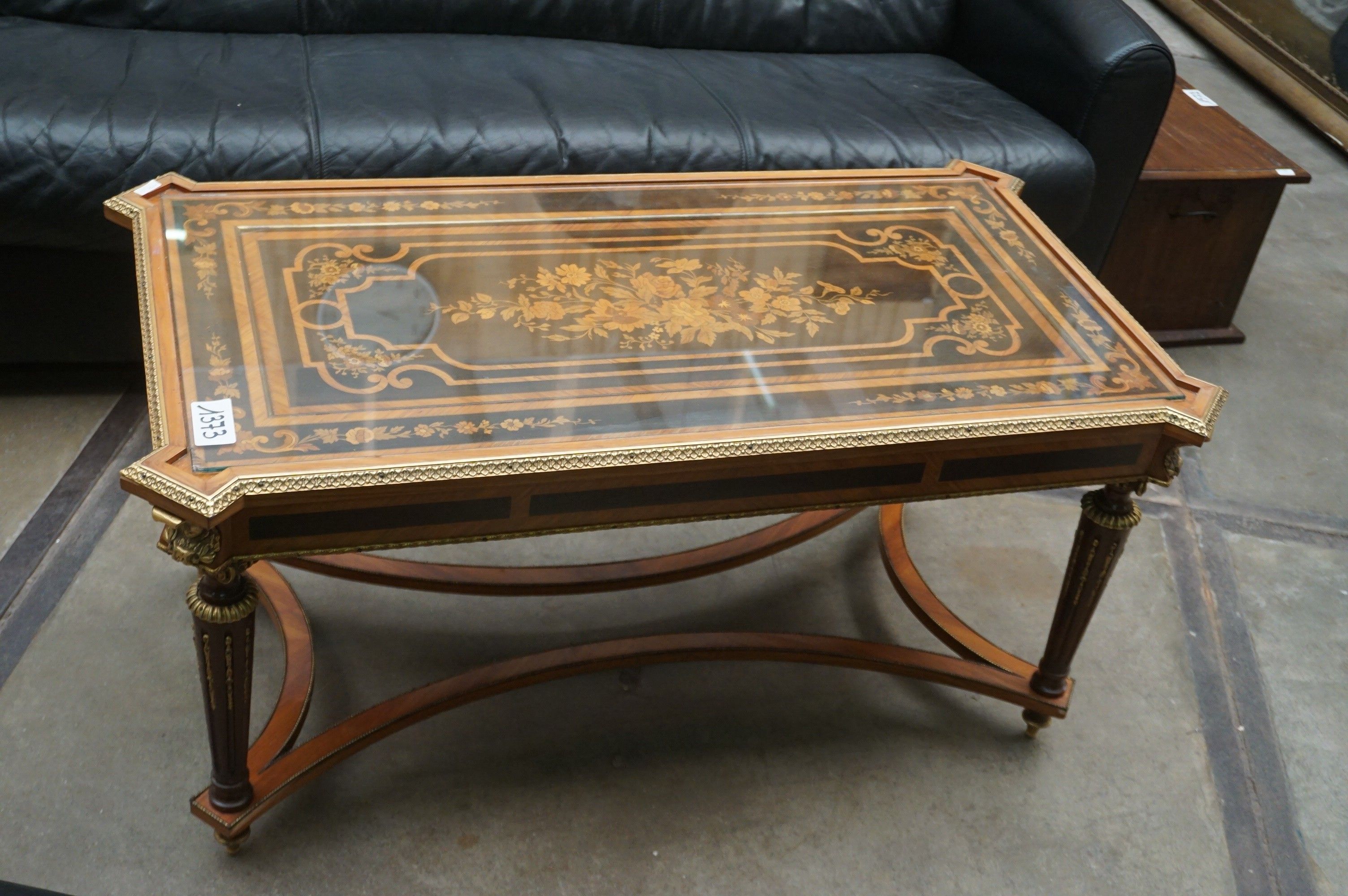 belle table basse de style Napoléon III - palissandre de Rio…