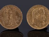 two gold sovereigns, one of which has a bust and the other of which is a bust