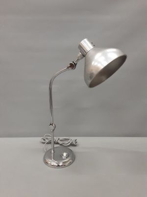 Lampe de bureau chromée oscillante et abat-jour en aluminium…