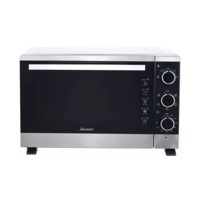 gros plan d'un four à micro-ondes sur fond blanc