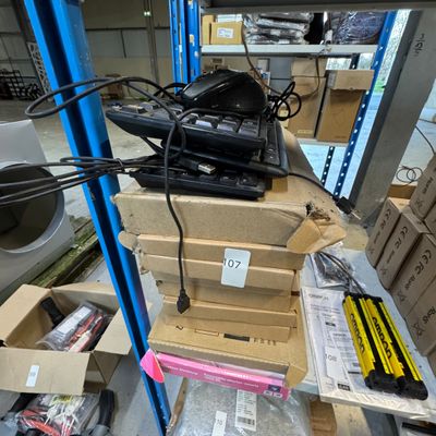 Ensemble de 10 claviers filaires Neuf (en l'état, sans garan…