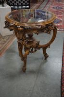 Jolie table d'appoint de style rococo - richement sculptée -…