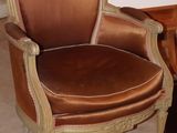 a chair that is sitting in the corner of a room