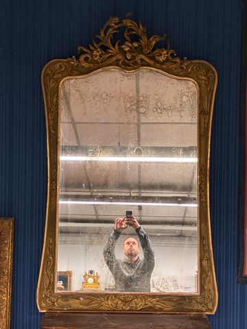 Art nouveau. Important miroir, cadre bois et stuc doré H : 150 x ...