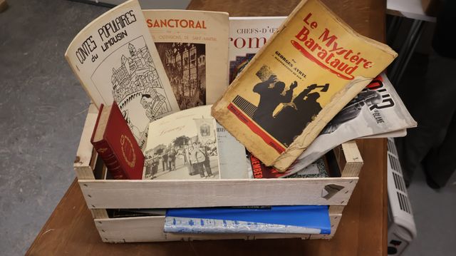 Régionalisme : pays aixois ; Oradour sur Glane revue ; le mystère...