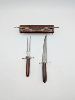 INDONESIE. Ensemble: porte-couteau / fourchette de service e…