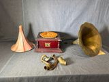 une table sur laquelle sont posés différents objets