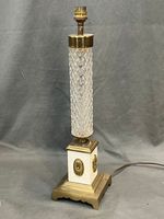 Pied de lampe colonen en métal et verre. (photo 2)