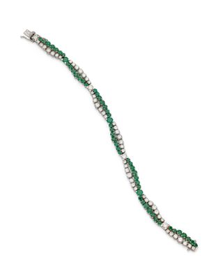 un bracelet d'émeraudes et de diamants