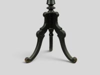 Guéridon tripode et trilobé en bois de style Napoléon III. (photo 2)