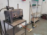 a machine that is sitting on a table in a room
