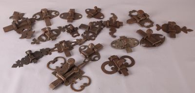 [ FERRONNERIE ] Important lot d'une vingtaine de verrous tar… - Photo 1