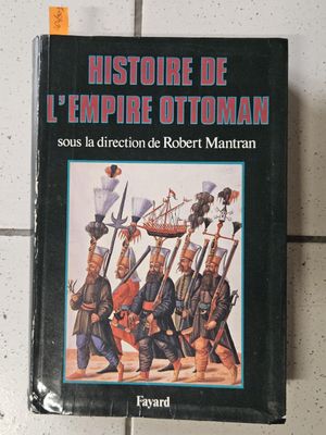 the cover of a book with a picture of a group of soldiers on it