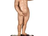 une image représentant la statue d'un petit garçon sur un socle