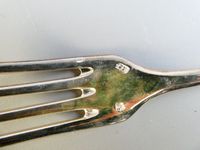 Lot de divers couverts en métal argenté de modèle uniplat, p… (photo 5)