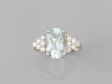 Bague ovale en aigue-marine et diamants