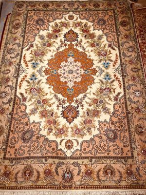 Tapis Iran tabriz laine et soie 250 x 150