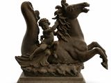 statue représentant une femme à cheval avec un enfant sur le dos