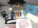 many items that are sitting on a table together