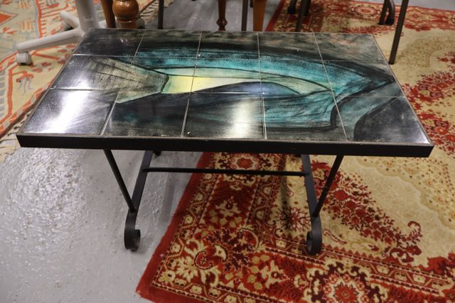 Table basse, structure fer forgé, plateau carreaux de céramique m...