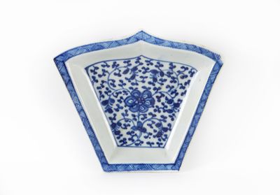 CHINE - Fin XIXe siècle Ravier en porcelaine à décor en bleu…