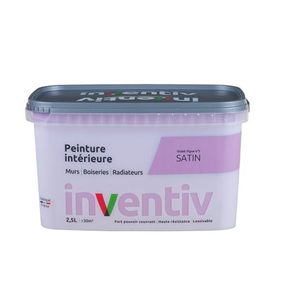 un gros plan d'un pot de peinture sur fond blanc