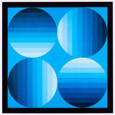 une image représentant un tableau bleu et noir orné de quatre cercles