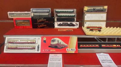 Ensemble locomotive et wagons / voitures de voyageurs ACME - BACHMANN 