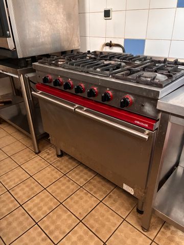 Piano de cuisson Ambassade cinq veufs vifs et four gaz. Frais en ...