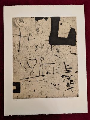 Gravure abstraite comme un mur de graffitis avec un cœur, si… - Photo 1