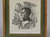une vieille photo d'un homme en uniforme avec un aigle sur la tête