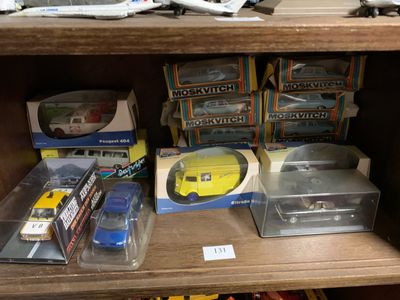 * Lot de véhicules en réduction dont MOSKVITCH - Photo 1