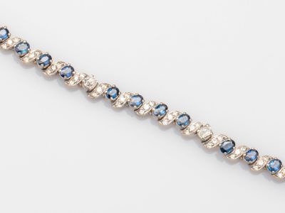 un bracelet en saphir et diamant