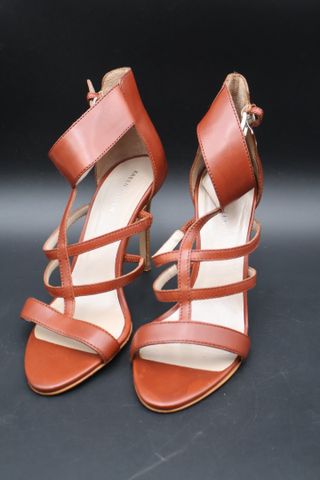 Karen MILLEN : escarpin en cuir cognac taille 40