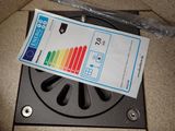 a picture of a heat plate with a label on it