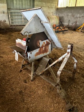 Banc de scie sur trois points. Exposition, le lundi 15 janvier 20