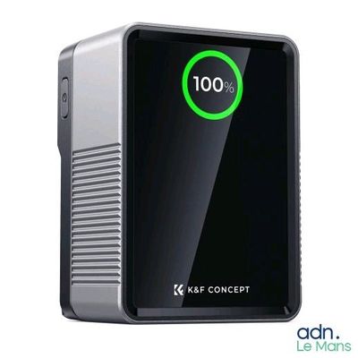 un gros plan d'un chargeur de téléphone portable sur fond blanc
