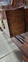 Commode à doucine en placage d'acajou Louis-Philippe. (photo 4)