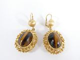 boucles d'oreilles plaquées or avec une pierre « œil-de-tigre »