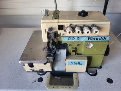RIMOLDI STELLA 029 surjeteuse à cinq fils professionnel mono…