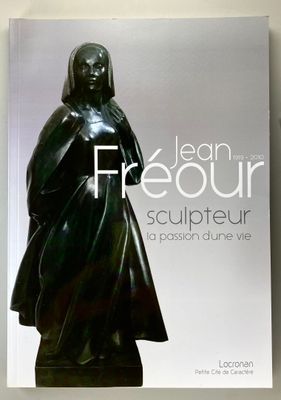 un livre sur la couverture duquel figure la statue d'une femme