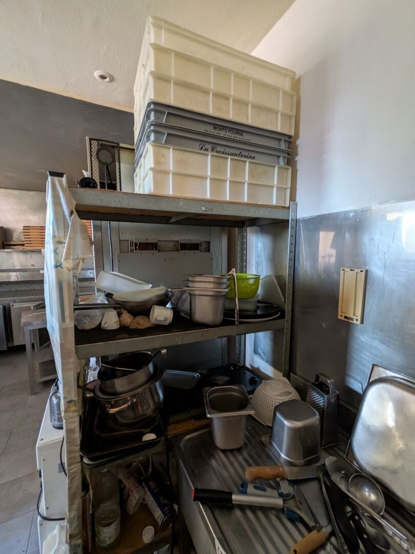 ETAGERE et petit matériel