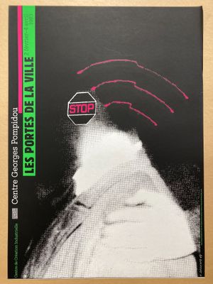 un livre sur lequel figure l'image d'un panneau « Stop »