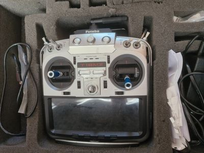 a radio that is sitting in a case