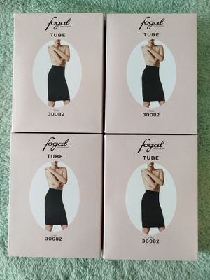lot de 32 jupes de marque FOGAL (produit de très haute quali…