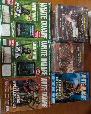 61 / LOT DE 9 PRODUITS DE L'UNIVERS Warhammer 40,000 CO…