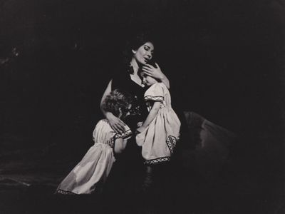 Roger Pic. Maria Callas dans Médée de Cherubini, à Paris en …