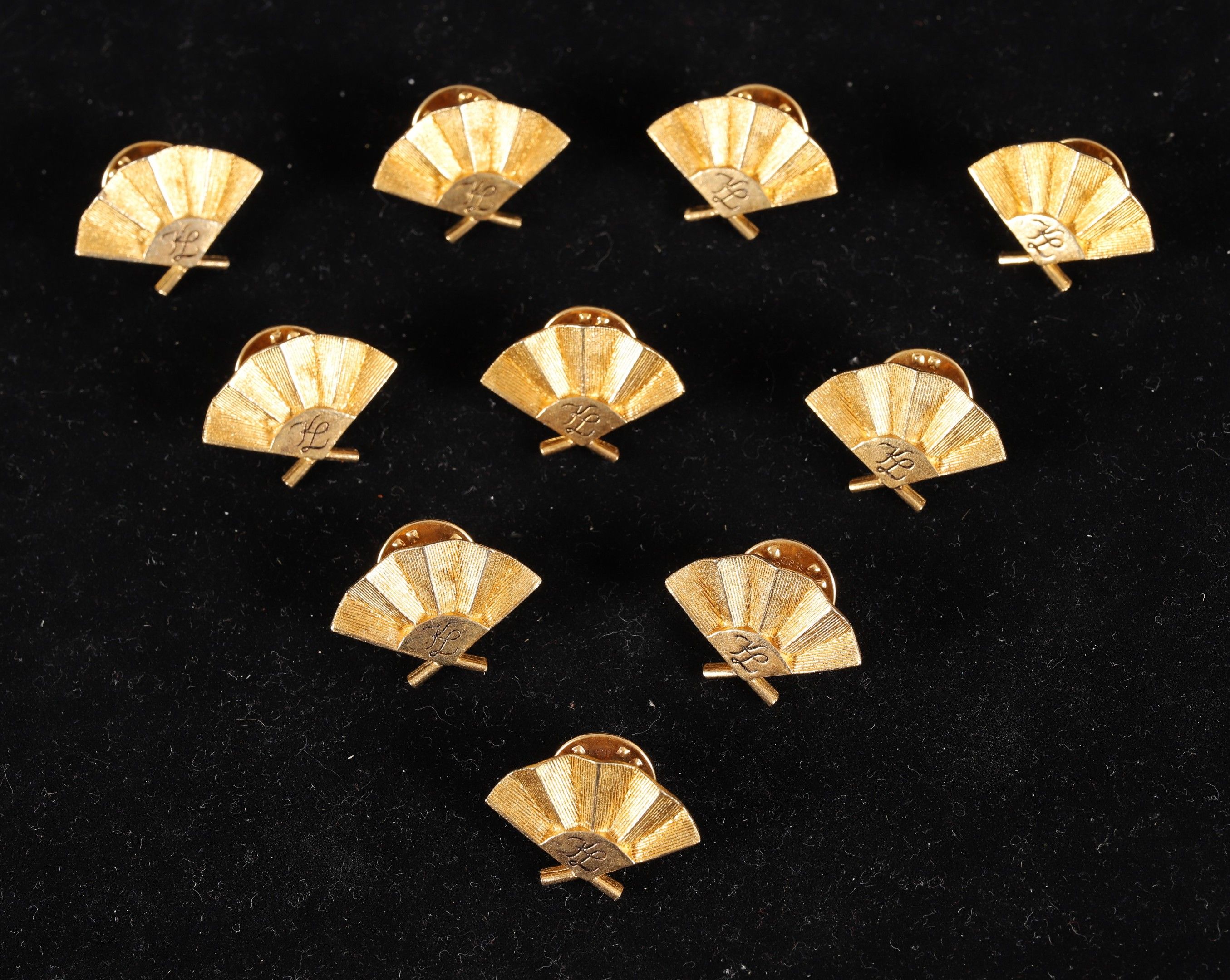 Objets d'art & Curiosités